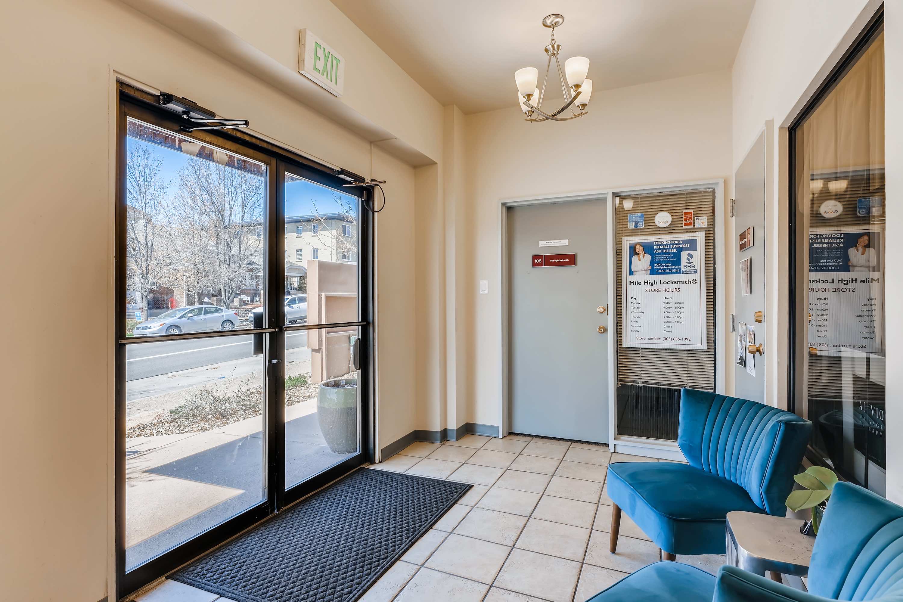 Building Lobby | Suite Interior | Premier Office Suites in Capitol Hill, Denver | Washington St Offices LLC