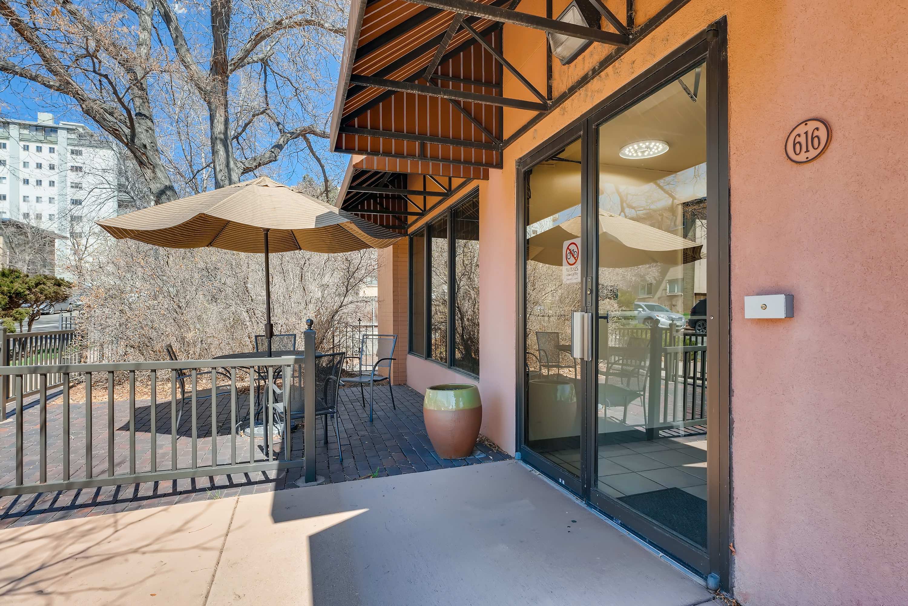 Front Patio | Premier Office Suites in Capitol Hill, Denver | Washington St Offices LLC